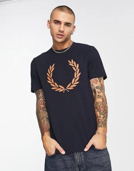 Fred Perry Laurel Wreath Graphic T-Shirt in Navy