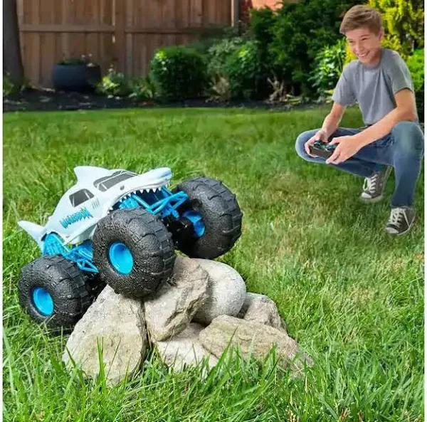 Monster Jam Megalodon Remote Control Truck 1:15 Rc Car Drives On Water