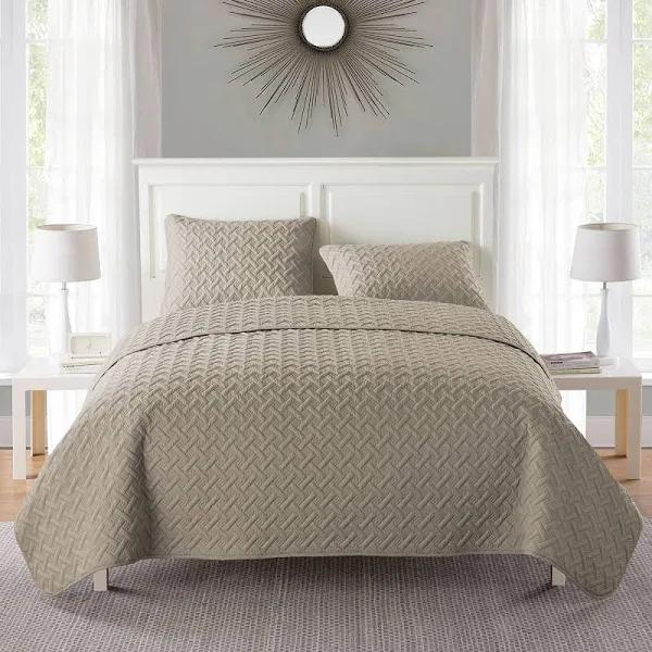 VCNY Home Quilt Super Soft Reversible Bedding Set with Matching Shams, Twin, Nina Taupe