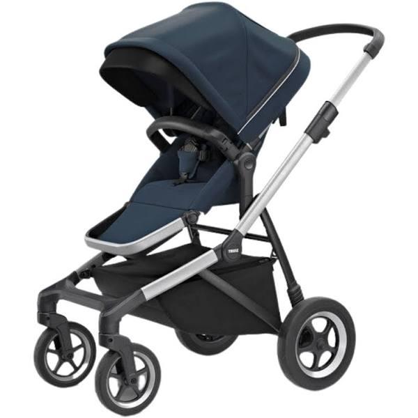 Thule Sleek City Stroller Navy Blue On Aluminum