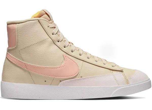 Nike Blazer Mid '77 Women's Shoes - Brown