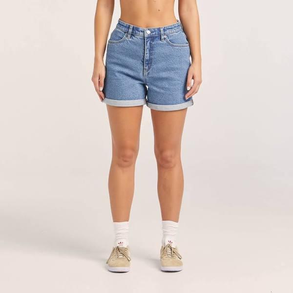 Girlfriend Slim Curve Short