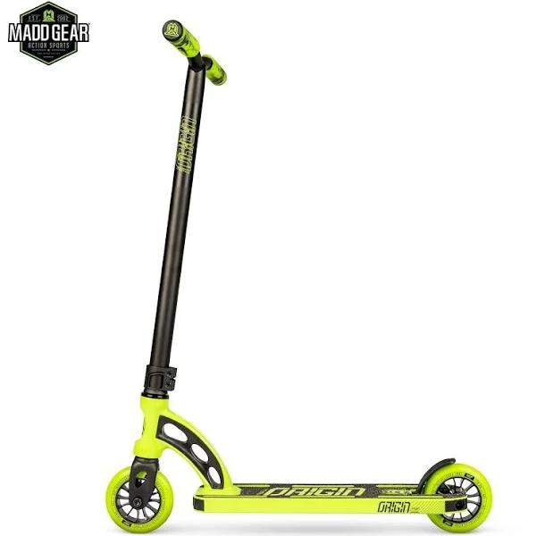 Madd Gear MGO Shredder Complete Scooter Black/Green