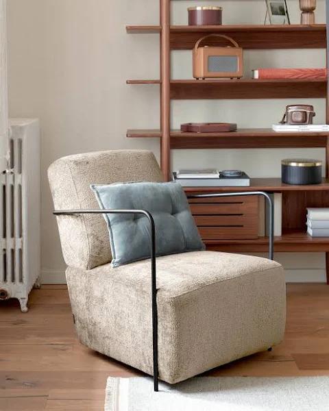 Gamer Armchair in Beige Chenille and Metal With Black Finish Kave Home