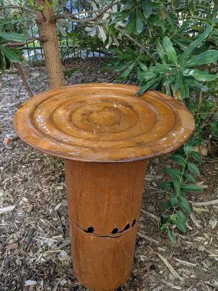 Beautiful Garden Design Bird Feeder Bath Ripple Rust 80cm High