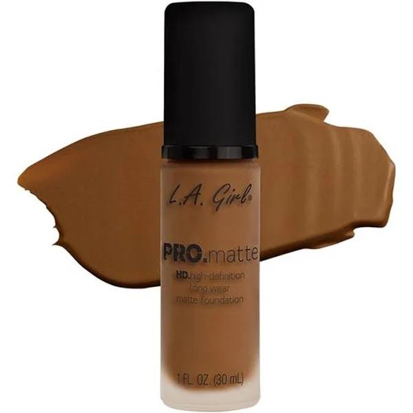 La Girl - Pro Matte Foundation Nutmeg