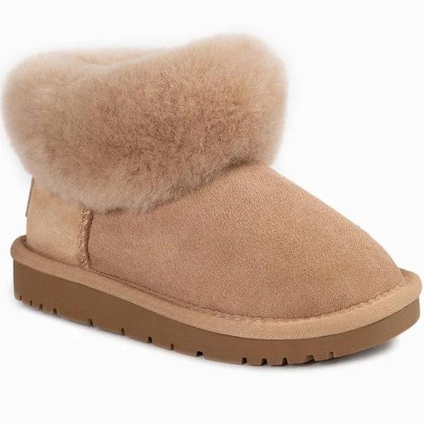 UGG Kids Classic Fluff Mini Boots ( Water Resistant)