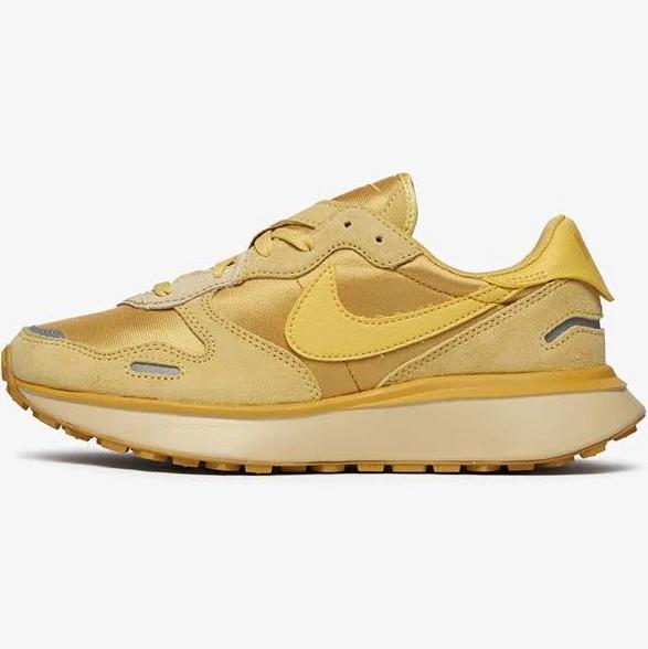 Nike W Phoenix Waffle Wheat Gold/ Saturn Gold-Team Gold