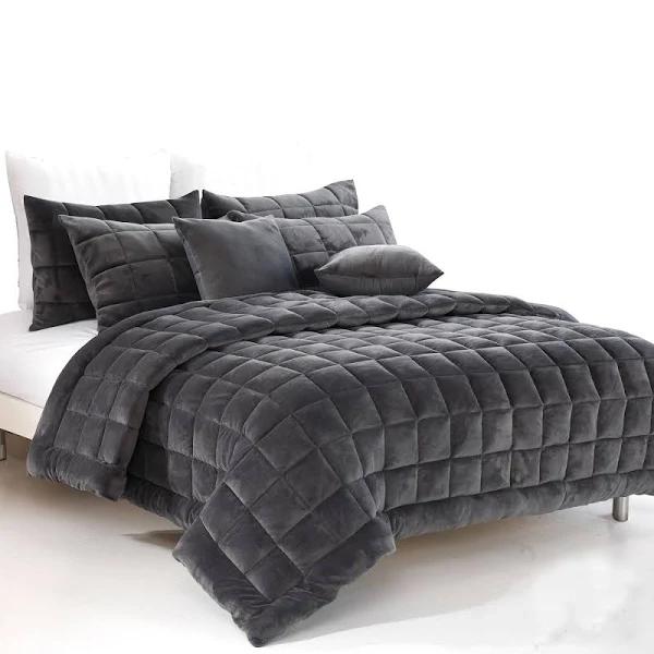 Alastairs Augusta Faux Mink Charcoal Quilt Set, Single