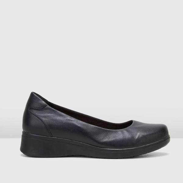 Hush Puppies The Slip On (Black, US Women's 5)