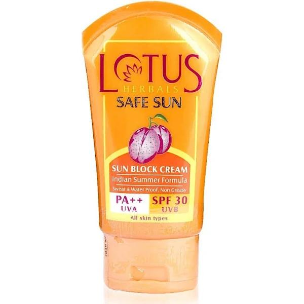 Lotus Herbals Safe Sun Sunscreen Cream SPF 30 PA++, 50 G