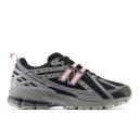 New Balance Unisex 1906R Black/Pink Moon/Magnet - Size 11