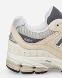 New Balance 2002R Sneakers