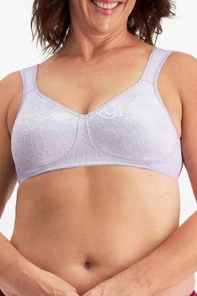 Playtex Ultimate Lift and Support Wirefree Bra