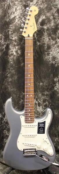 Fender Player Stratocaster (PAU Ferro Fingerboard, Silver)