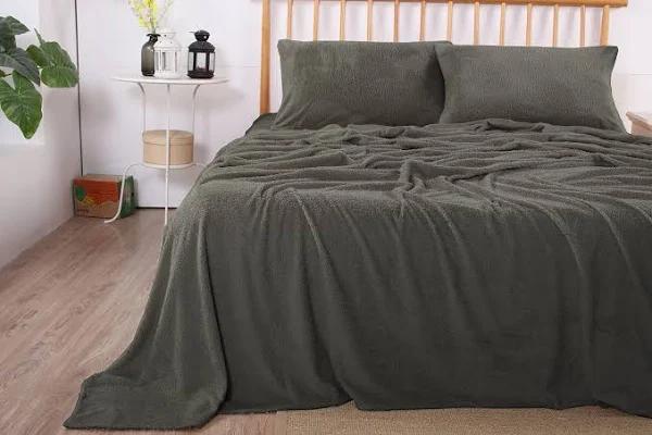 Ramesses Teddy Fleece Sheet Set, Queen, Charcoal