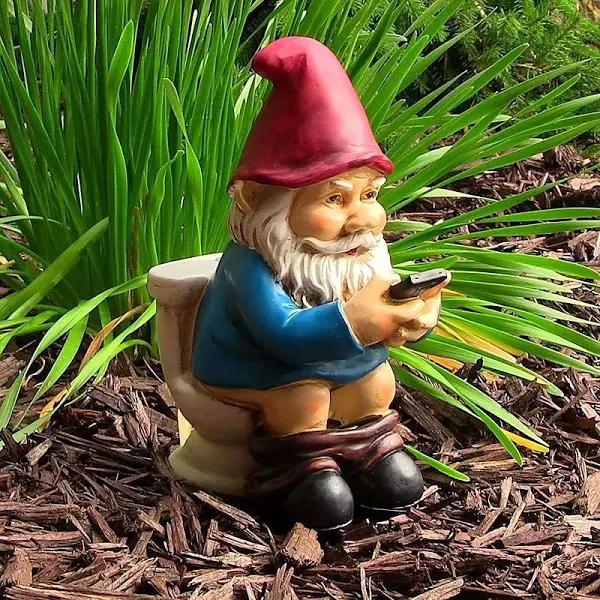 Garden Gnome Resin Statue, Resin Naughty Dwarf Funny Garden Statue, for Outdoor Decor Garden Yard Lawn Patio Decor