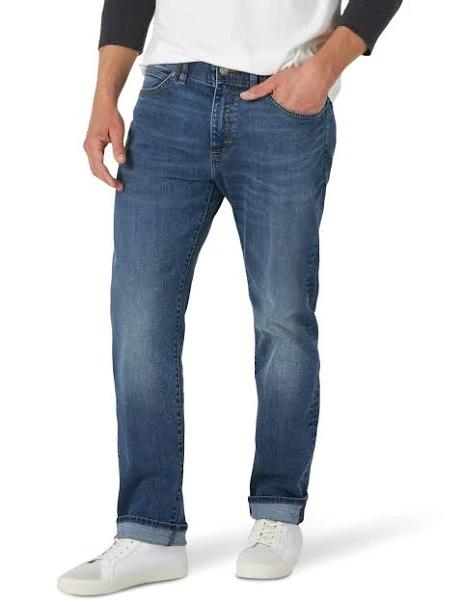 Lee Men’s Performance Series Extreme Motion Athletic Fit Tapered Leg Jean