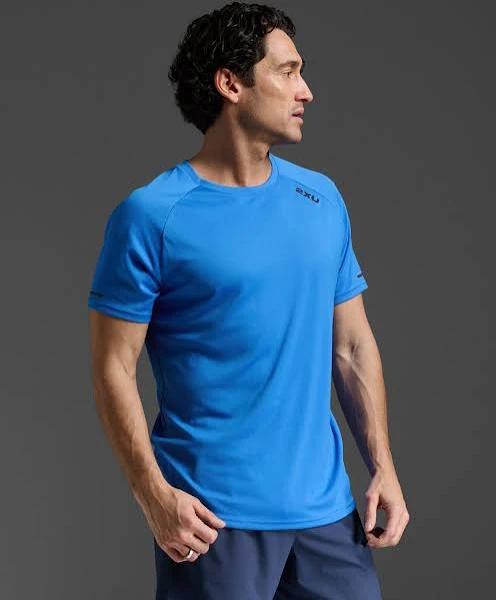 2XU Aero Tee - Men's | Sole Motive M / Nebula/Black Reflective