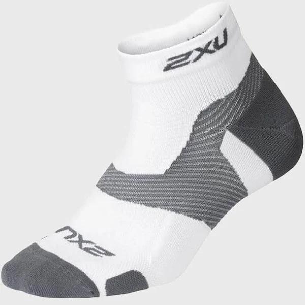 2XU Vectr Light Cushion 1/4 Crew Socks - White/Grey