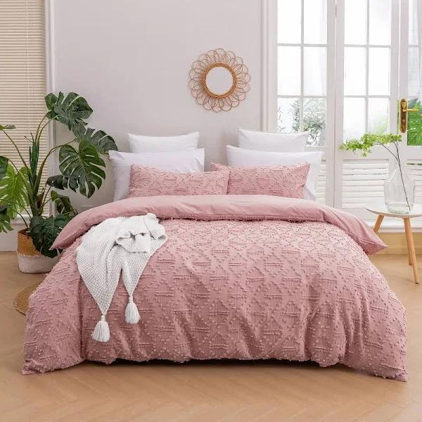 Dreamaker Lottie Eyelash Jacquard Quilt Cover Set Rose Super King Bed