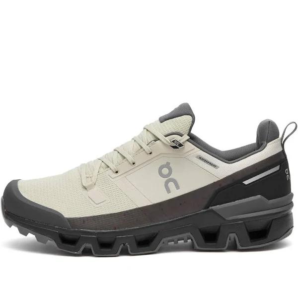 On Cloudwander Waterproof - Sand / Black - US 11 - Men