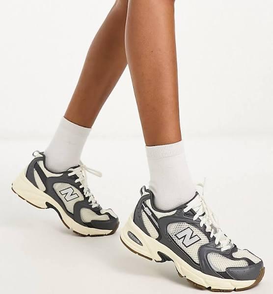 New Balance 530 Sneakers in Off White and Grey - Exclusive To ASOS