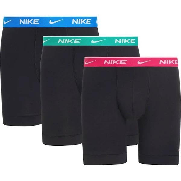 Nike Everyday Cotton Stretch Briefs 3 Pack in Black with Contrast Waistband