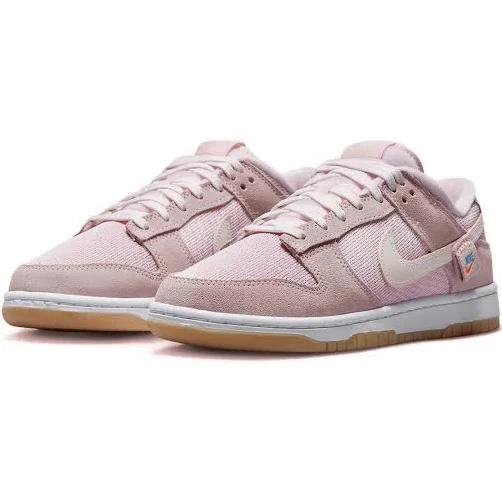 Nike Women's Dunk Low SE Teddy Bear Light Soft Pink