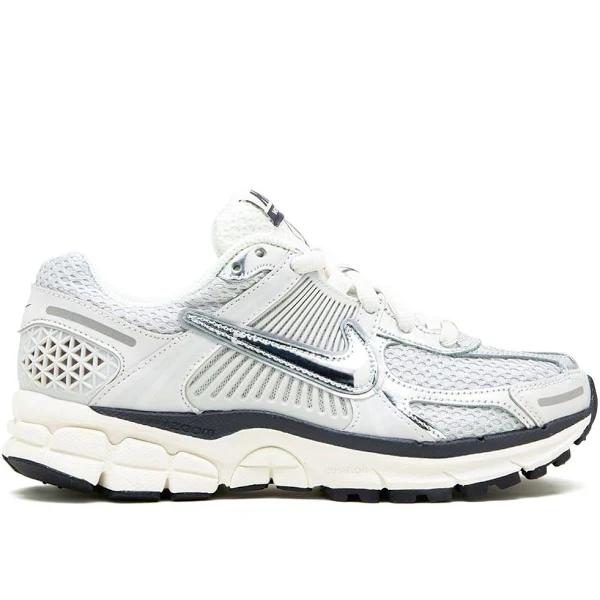 Nike Women's Zoom Vomero 5 Chrome