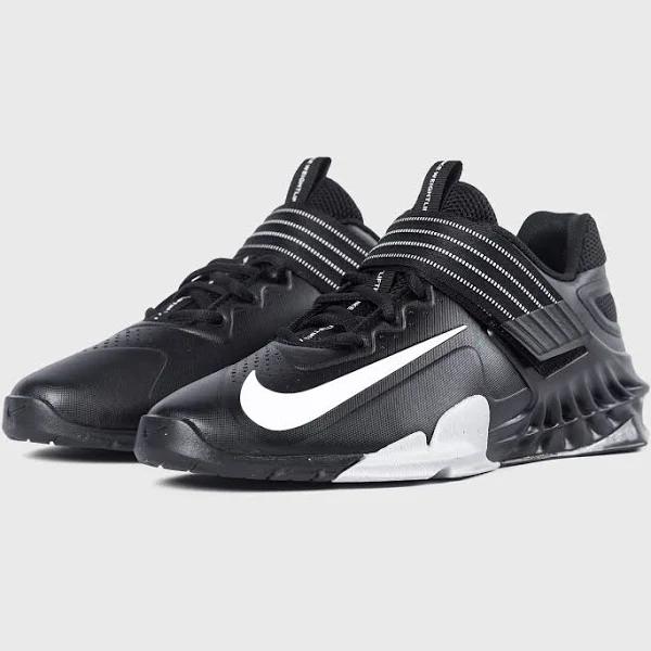 Nike Savaleos Shoes Black White - 38.5