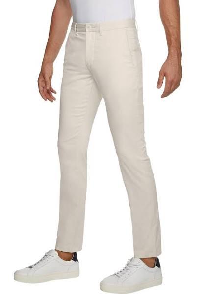 Tommy Hilfiger 1985 Bleecker Slim Flex Chino in Feather White 36