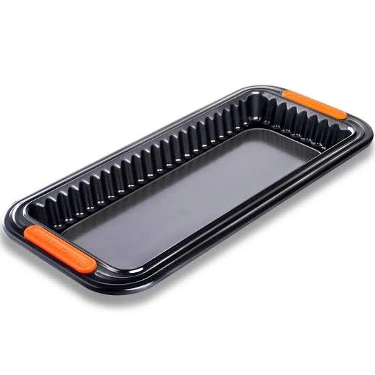 Le Creuset Toughened Non Stick Rectangular Fluted Tart Tin