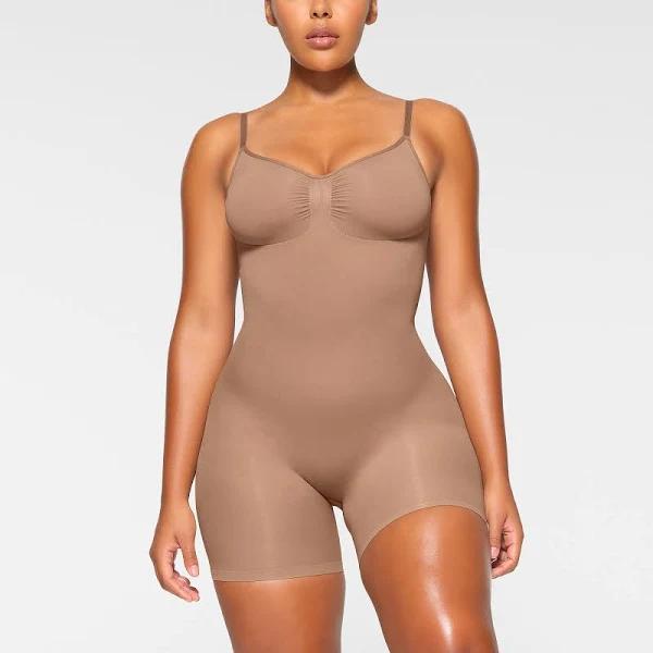 SKIMS Women's Mid Thigh Bodysuit | Sienna | Medium Neutral | Seamless Sculpt | L | Large