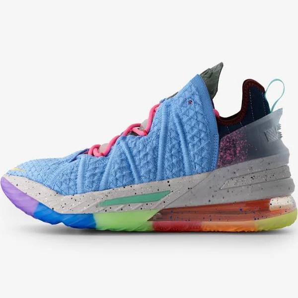 Nike LeBron 18