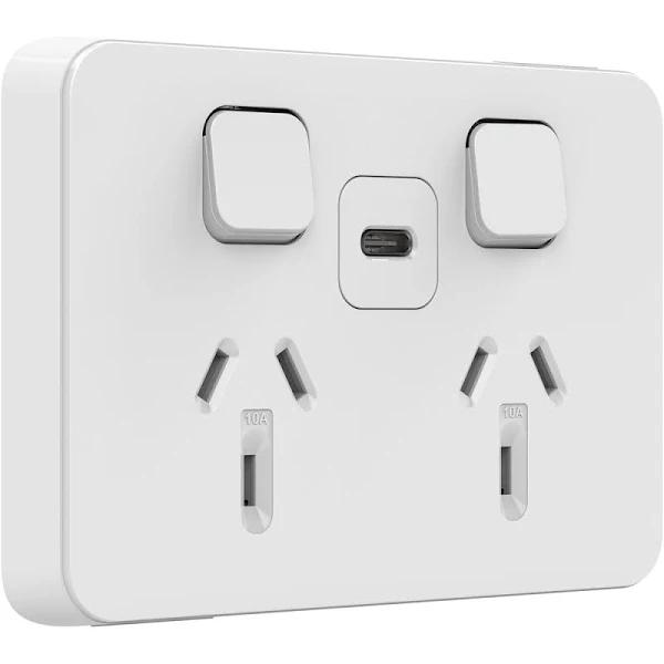 Clipsal Iconic Double Powerpoint 10A With USB-C Charger