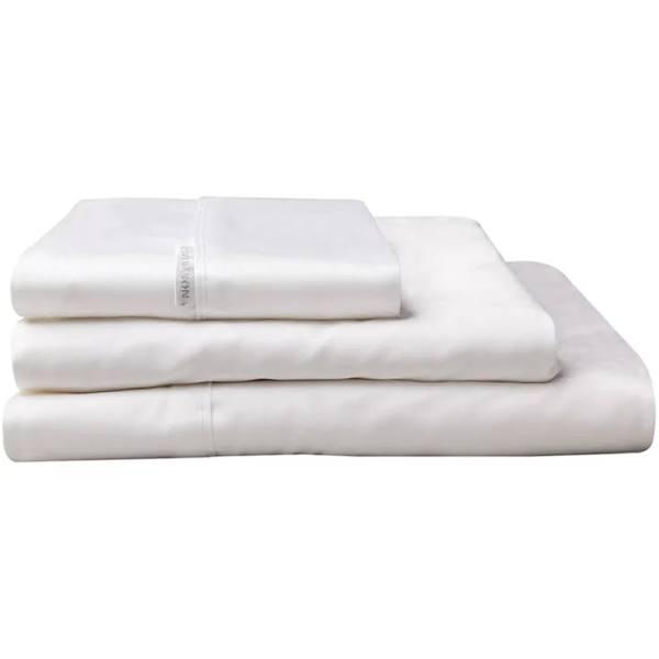 400TC Cotton Sateen Fitted Sheet by Logan-Mason (White / Double)