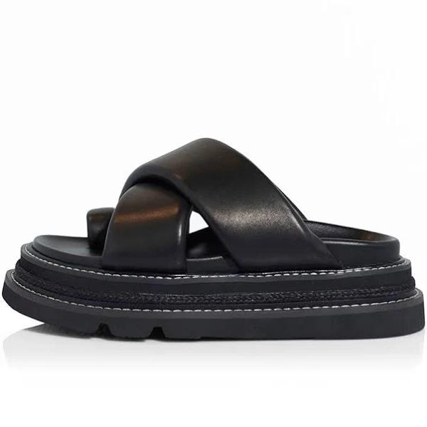 Alias Mae Venga Sandal in Black, Size 40 EU