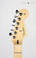 Fender Player Stratocaster (Maple Fingerboard, Black)