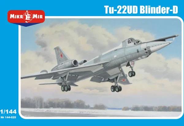 Tu-22UD Blinder D (Plastic Model)