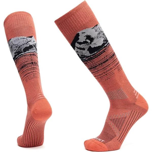 Le Bent | Elyse Saugstad Pro Series Socks | Living Coral