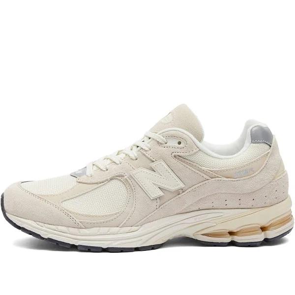 New Balance Taupe 2002R Sneakers