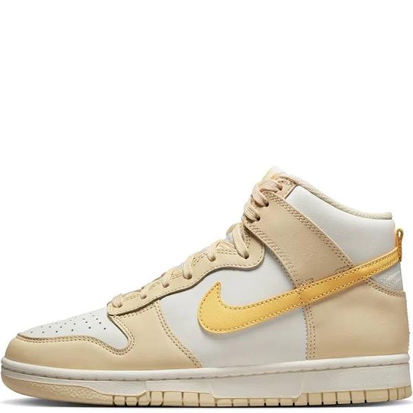 Nike Dunk High Pale Vanilla