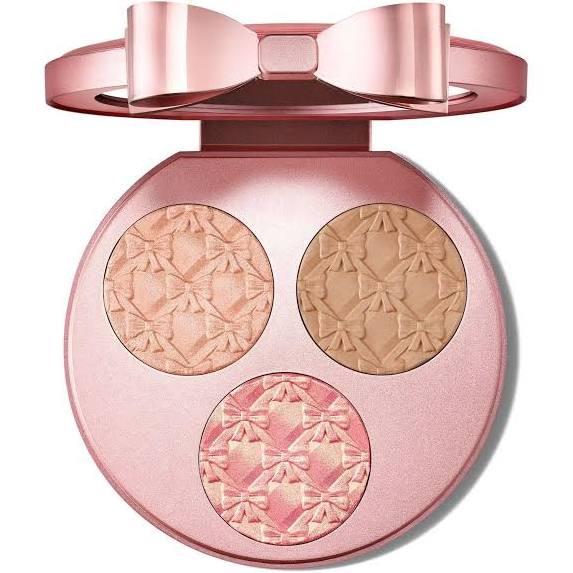 Mac Effervescence Extra Dimension Face Compact - Light