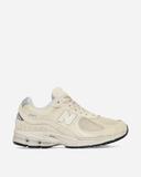 New Balance Beige 2002R Sneakers