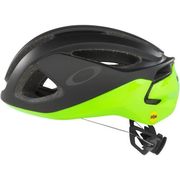 Oakley ARO3 Helmet