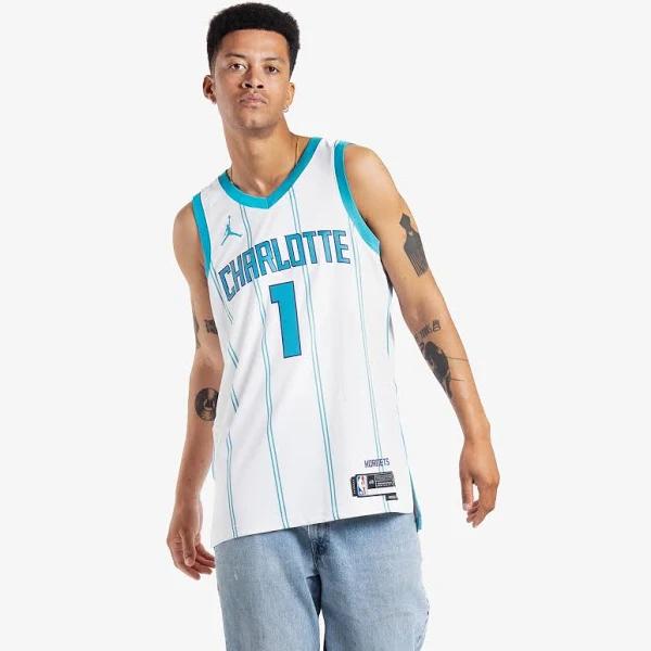 Nike LaMelo Ball Charlotte Hornets Association Edition Swingman Jersey - White S (13Y-15Y)