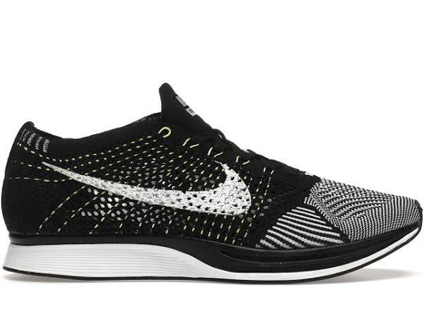 Nike Flyknit Racer - Black