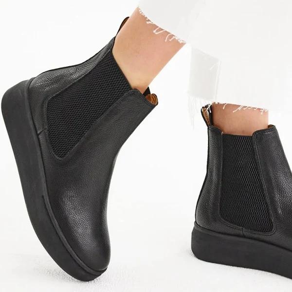 Rollie Chelsea City All Black Tumble Leather Chelsea Boots All Black Tumble Womens Shoes Chelsea Boots Ankle Boots