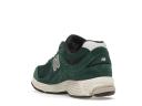 New Balance Green 2002R Sneakers